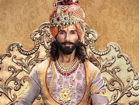 Shahid Kapoor Looks Magnificent in Padmavati's New Poster - ChandigarhX