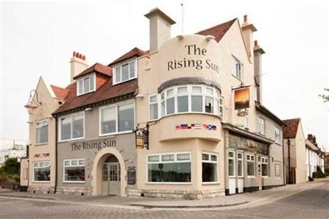 Great Traditional Pub! - Review of The Rising Sun, Warsash, England - Tripadvisor