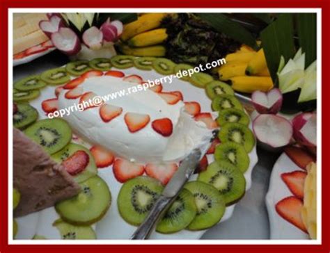 Easy Garnishing with Fruit - Ideas for Decorating Fruit/Cheese/Deli Platters