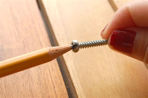 4 Ways to Sharpen Your Pencil at School Without a Sharpener