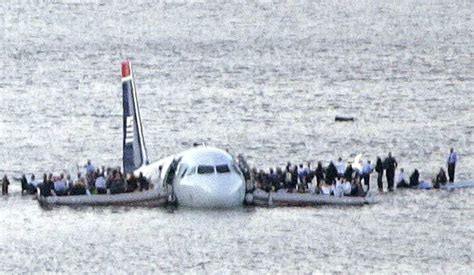 NYC. January 15, 2009, Passengers disembark US Airways Flight 1549 in ...