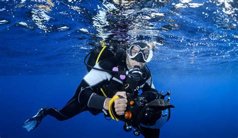 The Ultimate Guide to Scuba Diving Photography 2024