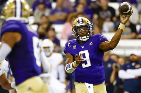 Michael Penix Jr. tosses 4 TD passes as Washington routs Kent State ...