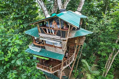 10 BEST Treehouse Hotels in Costa Rica (for all budgets!)