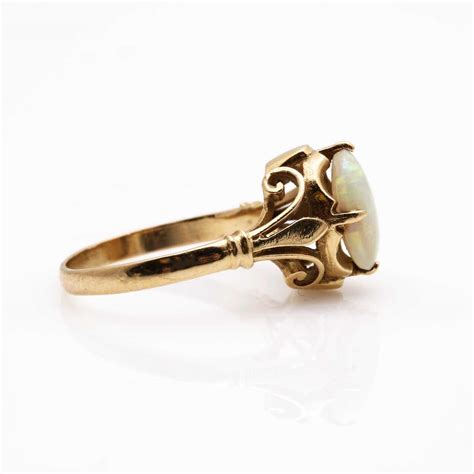 18K Yellow Gold Opal Ring | EBTH