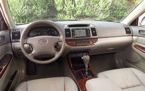 2002 Toyota Camry Pictures - 52 Photos | Edmunds