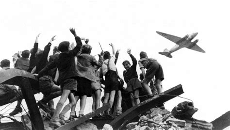 Berlin Airlift – Iconic Photos