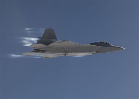 F 22 Raptor Sonic Boom Over Water