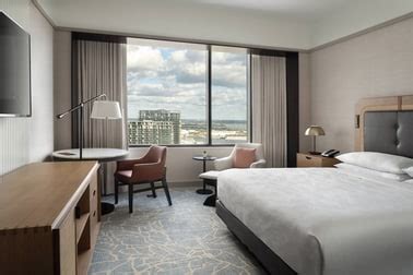 Hotel Rooms in Tampa, FL | JW Marriott Tampa Water Street