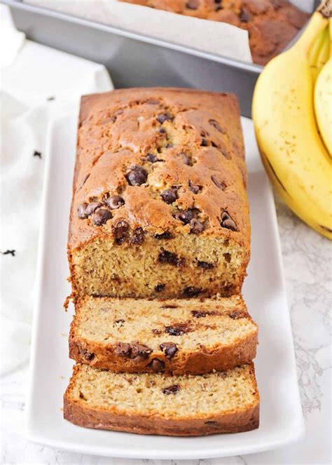 Chocolate Chip Banana Bread {Quick + Easy} | Lil' Luna