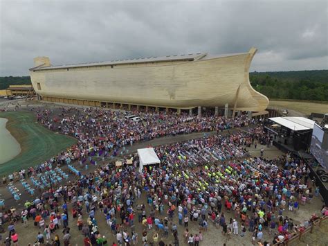 Réplica del Arca de Noé de Respuestas en Génesis en Kentucky – Esclavos de Cristo