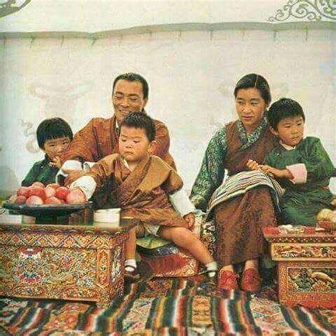 Family of Third King of Bhutan | Royal pic, Bhutan, South asia