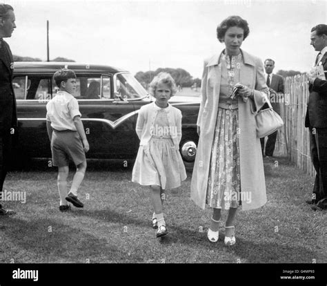 Royalty - Queen Elizabeth II and Children - Smith's Lawn, Windsor Great ...