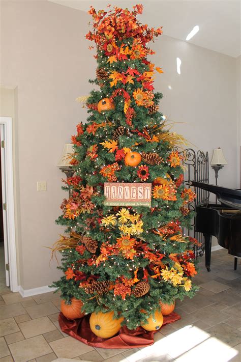 20+ Fall Christmas Tree Decorations – HomeDecorish