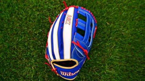 The Differences Between Wilson Outfield Glove Models | Wilson Sporting ...