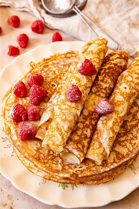 Russian Crepes Blini (VIDEO) Thin and delicate pancakes