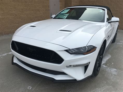 ‪White 2018 Ford Mustang GT convertible with black accents. Simple & classy.‬ | Ford motor ...