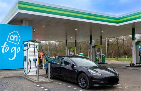 Could EV Fast Charging Be More Profitable Than Pumping Gas?