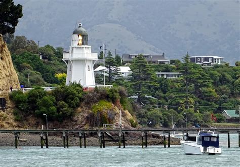 New Zealand - Akaroa Head Lighthouse - World of Lighthouses