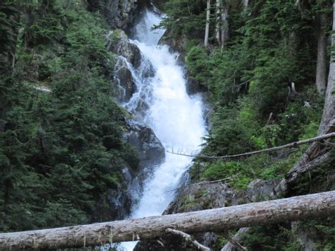 Rainbow Lakes Trail - Colorado | AllTrails.com