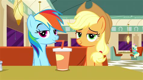 Image - Applejack smiling; Rainbow drinking S6E9.png | My Little Pony Friendship is Magic Wiki ...