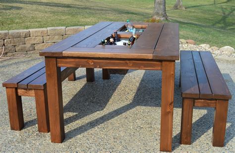 Remodelaholic | Woodworking Plans: Patio Table with Built-in Drink Coolers