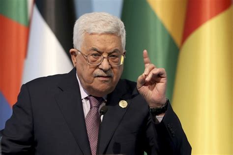 Palestinian President Abbas says UN should replace U.S. as Mideast mediator