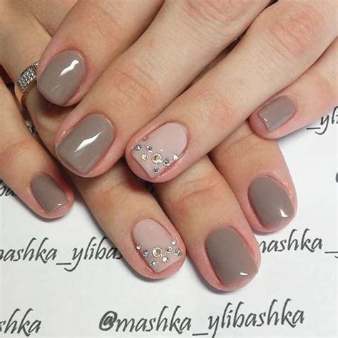 40 Taupe Nail Designs