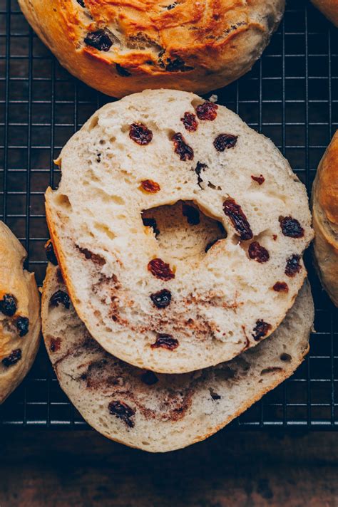 Cinnamon Raisin Bagels recipe for breakfast table - Klara`s Life