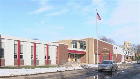 Rochester School No. 29 closes temporarily amid COVID-19 outbreak | Mega 97.5 Rochester