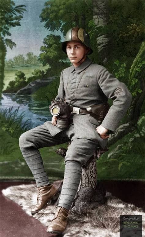 late WWI German machine gunner August Brechtel, colorized by Benjamin Thomas. Ww1 History, World ...