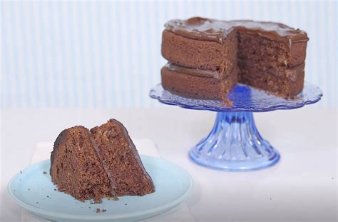 Mary Berry’s Best Chocolate Cake | Baking Recipes | GoodtoKnow