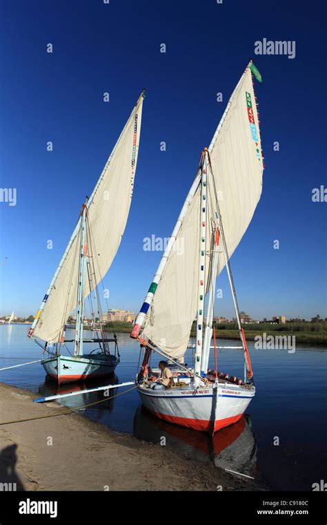 Lateen rig hi-res stock photography and images - Alamy