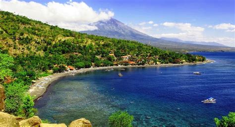 Amed Beach | East Bali Wreck Dive Spots