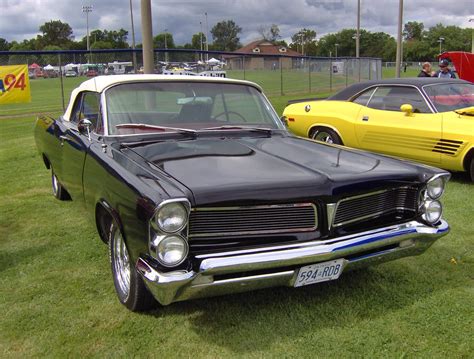 1963 Pontiac Parisienne Convertible. | Oshawa built car,side… | Flickr