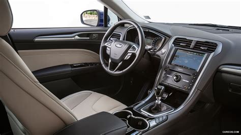 2015 Ford Mondeo Wagon - Interior | Caricos