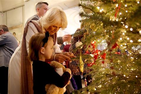 Clarence House Christmas decorations are put up by the Duchess of Cornwall | HELLO!