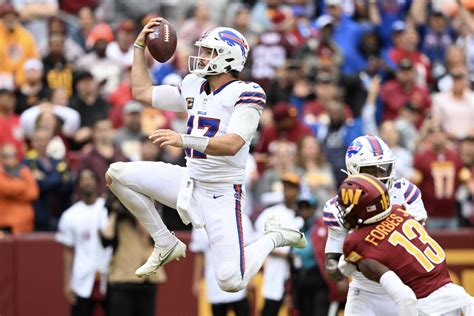 Bills’ Josh Allen, Sean McDermott joke about QB finally sliding - Yahoo ...