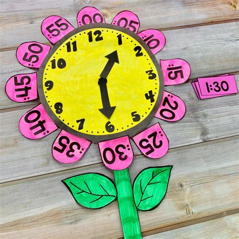 Craft Clock Freebie - Hands-On Telling Time Activity