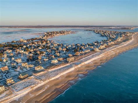 Explore Newburyport: A Haven of History, Culture, and Coastal Charm