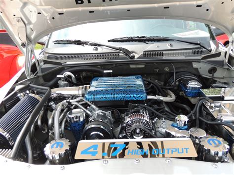 Mopar Engines: Photo Gallery