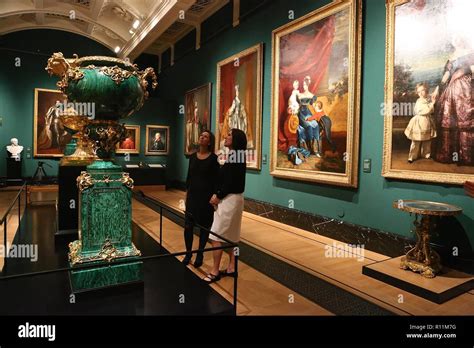 The Queen's Gallery , Buckingham Palace Stock Photo - Alamy