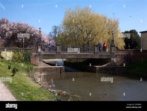 Town Bridge Royal Military Canal Hythe Kent Stock Photo - Alamy