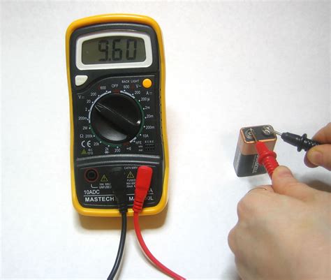 tutorials:learn:multimeter:voltage.html [AdaWiki]