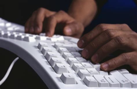 Best ergonomic keyboards for laptops - plansver