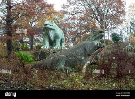 Crystal Palace Dinosaurs Stock Photo - Alamy