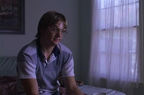 Jeremy Renner as Jeffrey Dahmer | Jeffrey dahmer, Jeremy renner, Jeremy