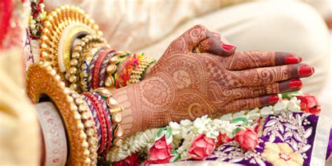 5 Hindu Traditions to Include In Your Interfaith Ceremony