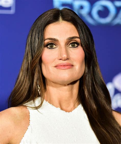 Idina Menzel – “Frozen 2” Premiere in Hollywood • CelebMafia