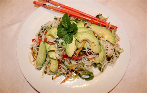 Vietnamese Rice Noodle and Vegetable Salad - Recipes - Sur Le PlatSur ...